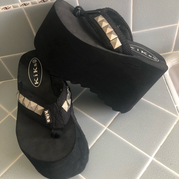 kiks platform flip flops